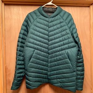 Men’s Lululemon Snapdown Down Jacket (large)
